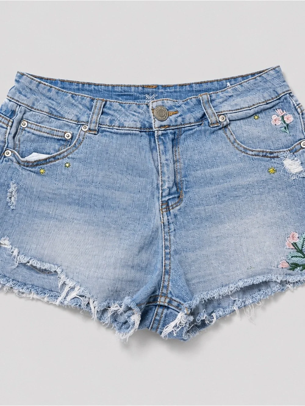 Almost Famous Women's High Rise Embroidered Distressed Denim Shorts Size 9